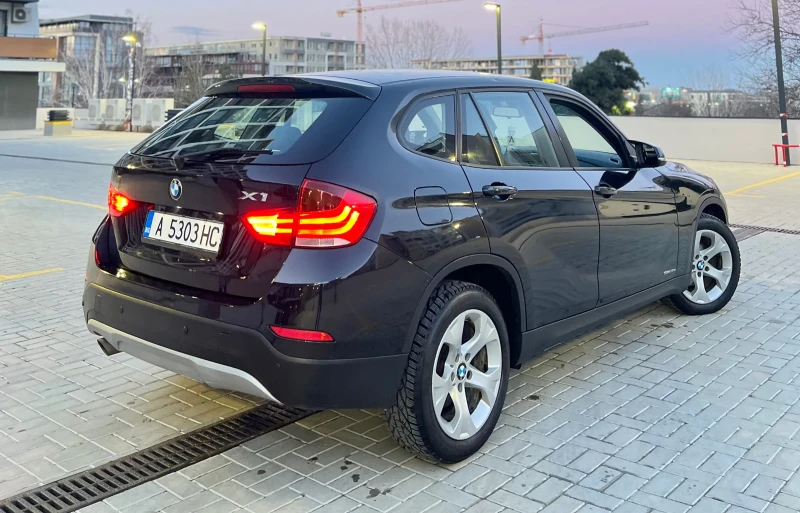 BMW X1 BMW X1 2.0D xDrive 2016 | 4 нови Michelin | КАСКО , снимка 2 - Автомобили и джипове - 53182405