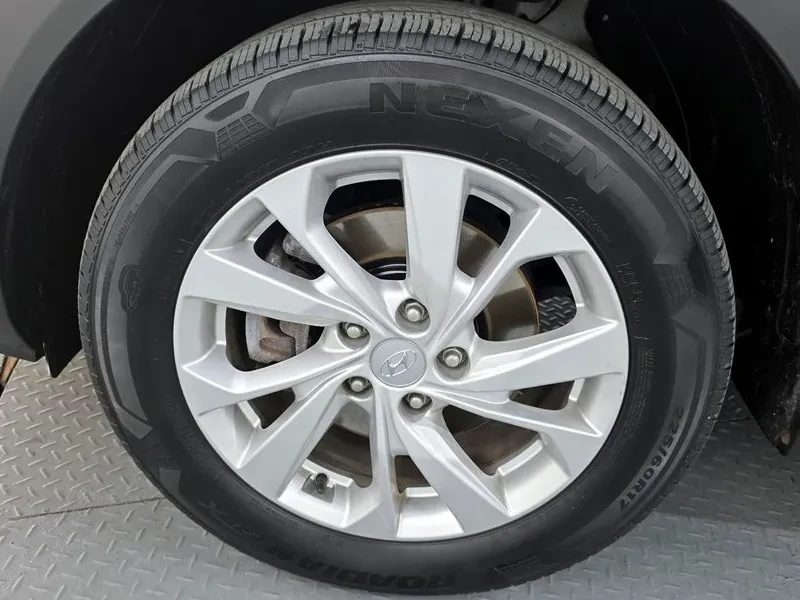 Hyundai Tucson 1.6 2WD SMART, снимка 5 - Автомобили и джипове - 55558801