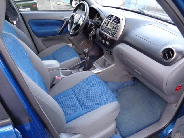 Toyota Rav4  2.0 16V Linea Sol 4x4, снимка 5 - Автомобили и джипове - 55570848