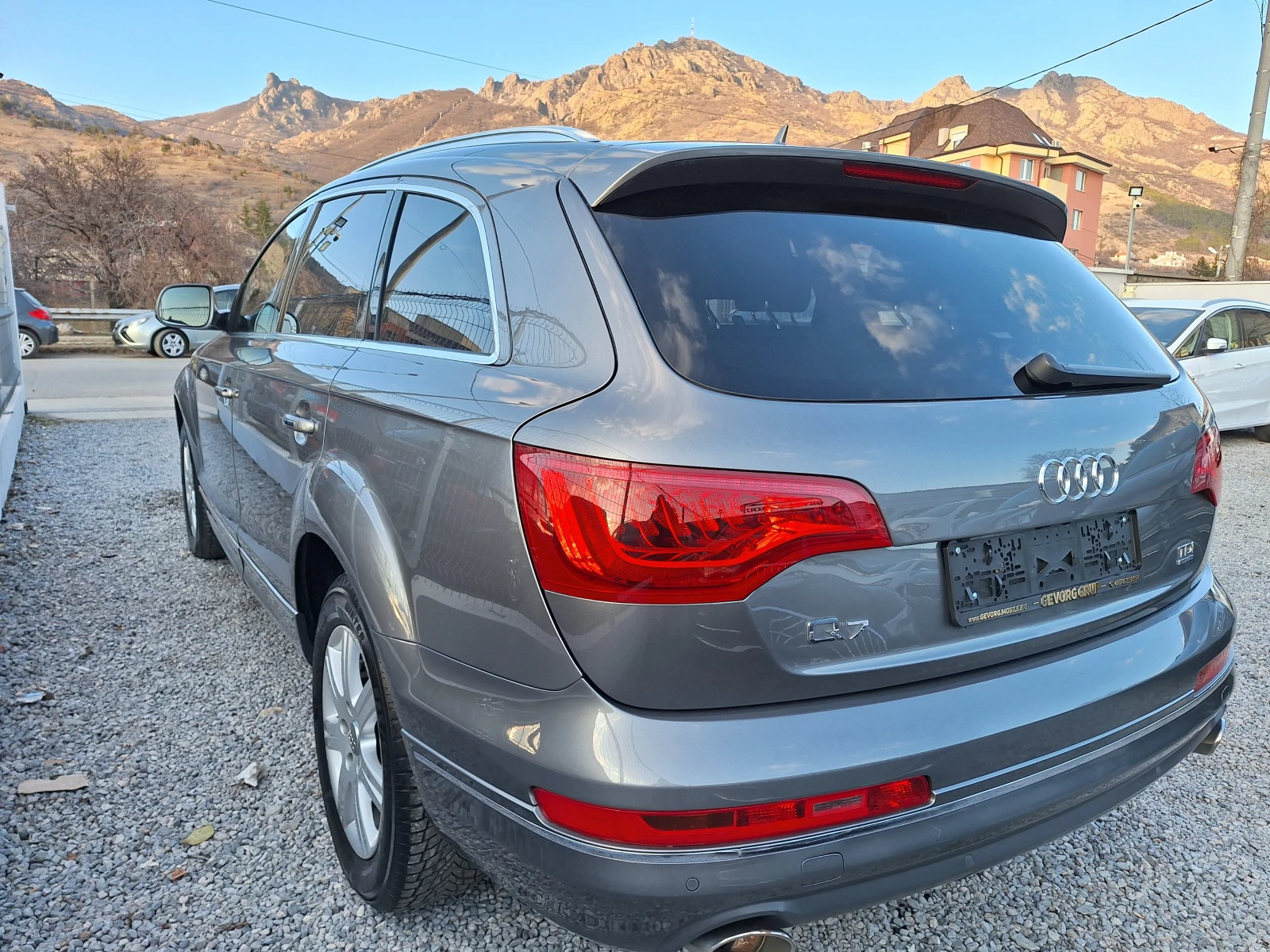 Audi Q7 3.0 D AVTO KOJA 7 MESTA - изображение 7