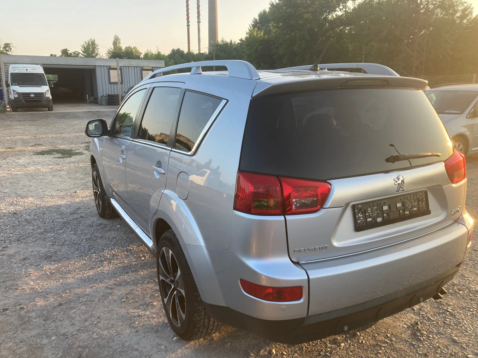 Peugeot 4007 2.2 HDI - изображение 4