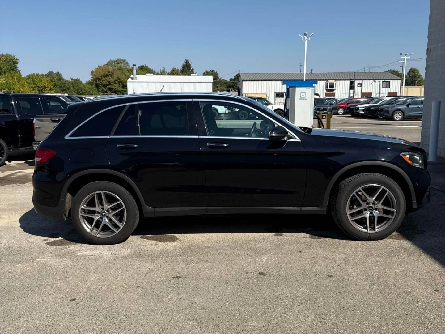 Mercedes-Benz GLC 300 AMG-pkg* 4M* Пано* Подгрев - изображение 4
