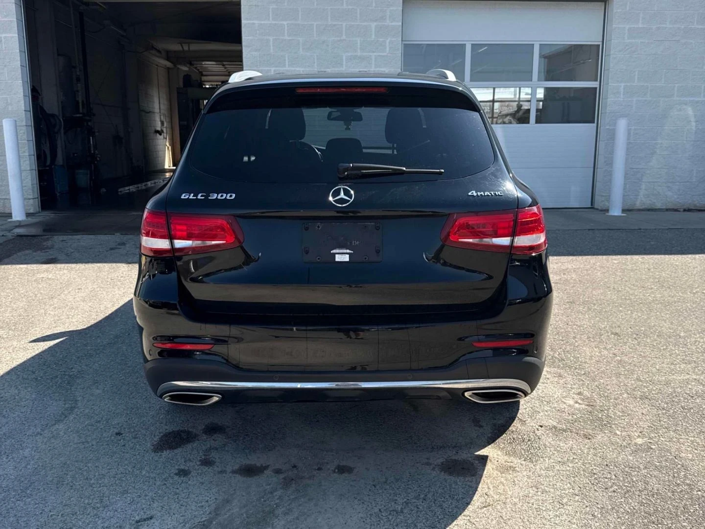Mercedes-Benz GLC 300 AMG-pkg* 4M* Пано* Подгрев - изображение 5