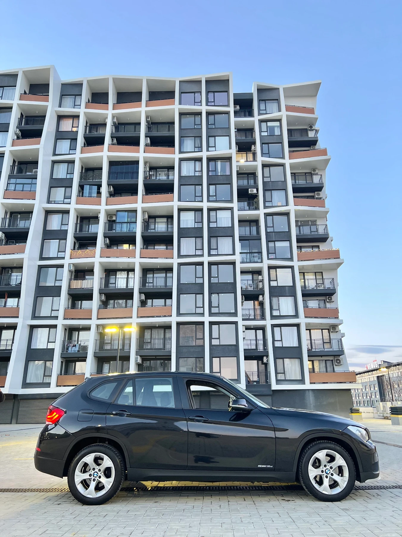 BMW X1 BMW X1 2.0D xDrive 2016 | 4 нови Michelin | КАСКО  - изображение 4