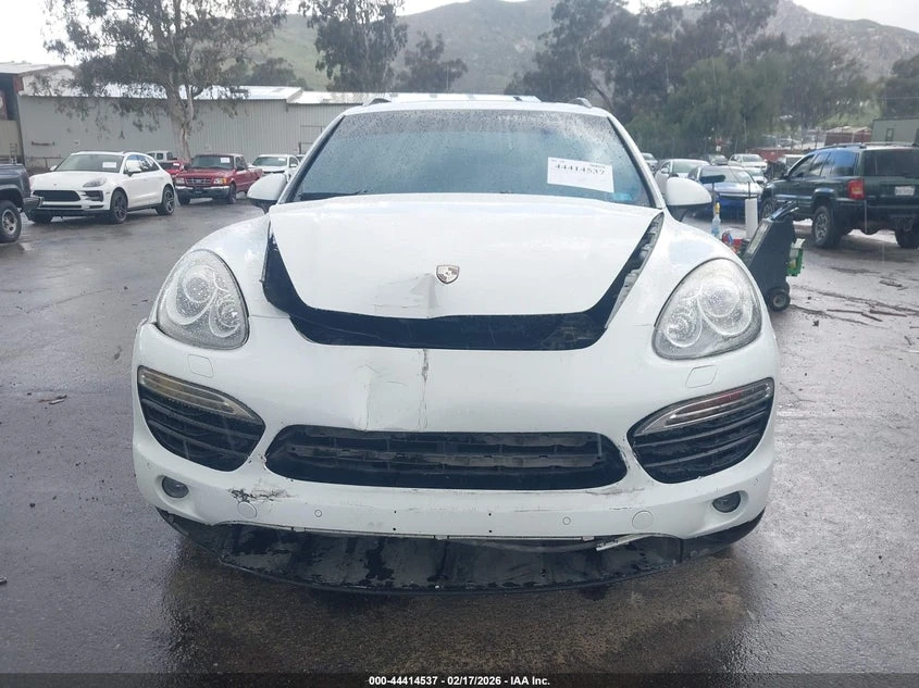 Porsche Cayenne 3.0L V-6 DI, DOHC, VVT, TURBO, 240HP All Wheel | Mobile.bg � ����������� 13