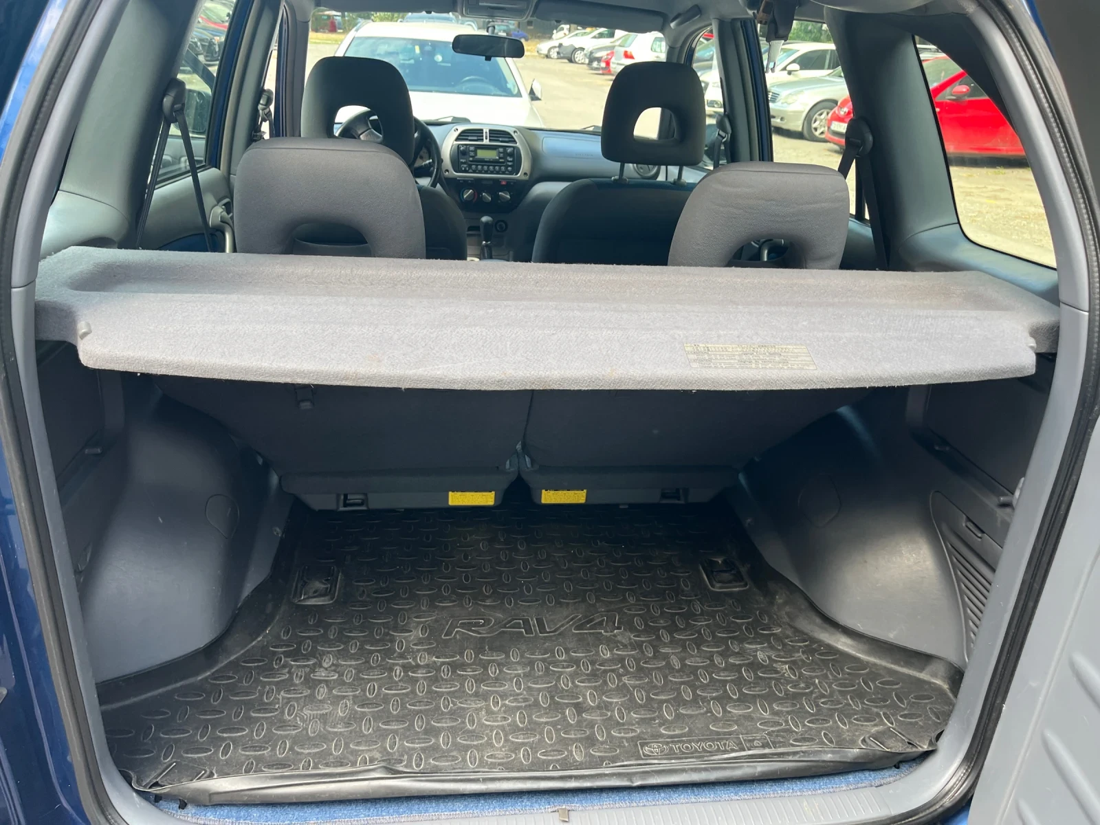 Toyota Rav4  2.0 16V Linea Sol 4x4, снимка 9 - Автомобили и джипове - 55570848
