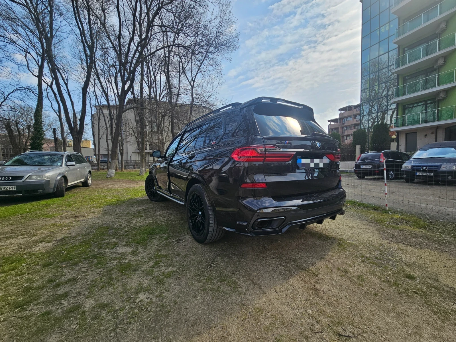 BMW X7 40i M-pack Laser, снимка 3 - Автомобили и джипове - 55607351