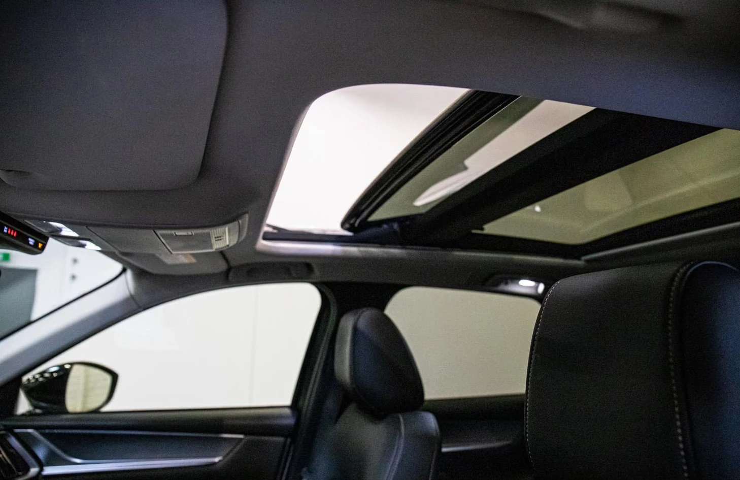 Mazda CX-60 3.3/AWD/254HP/HOMURA/PANO/HUD/360/BOSE/823z, снимка 15 - Автомобили и джипове - 55751704
