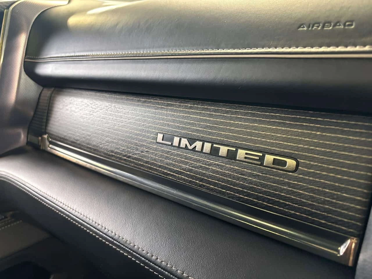 Dodge RAM 1500 * Limited| V8HEMI| 4X4| NAV| HARMANKARDON| LEATHER | Mobile.bg � ����������� 16