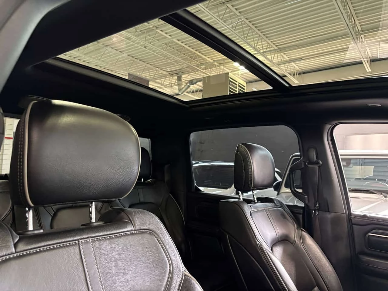 Dodge RAM 1500 * Limited| V8HEMI| 4X4| NAV| HARMANKARDON| LEATHER | Mobile.bg � ����������� 13