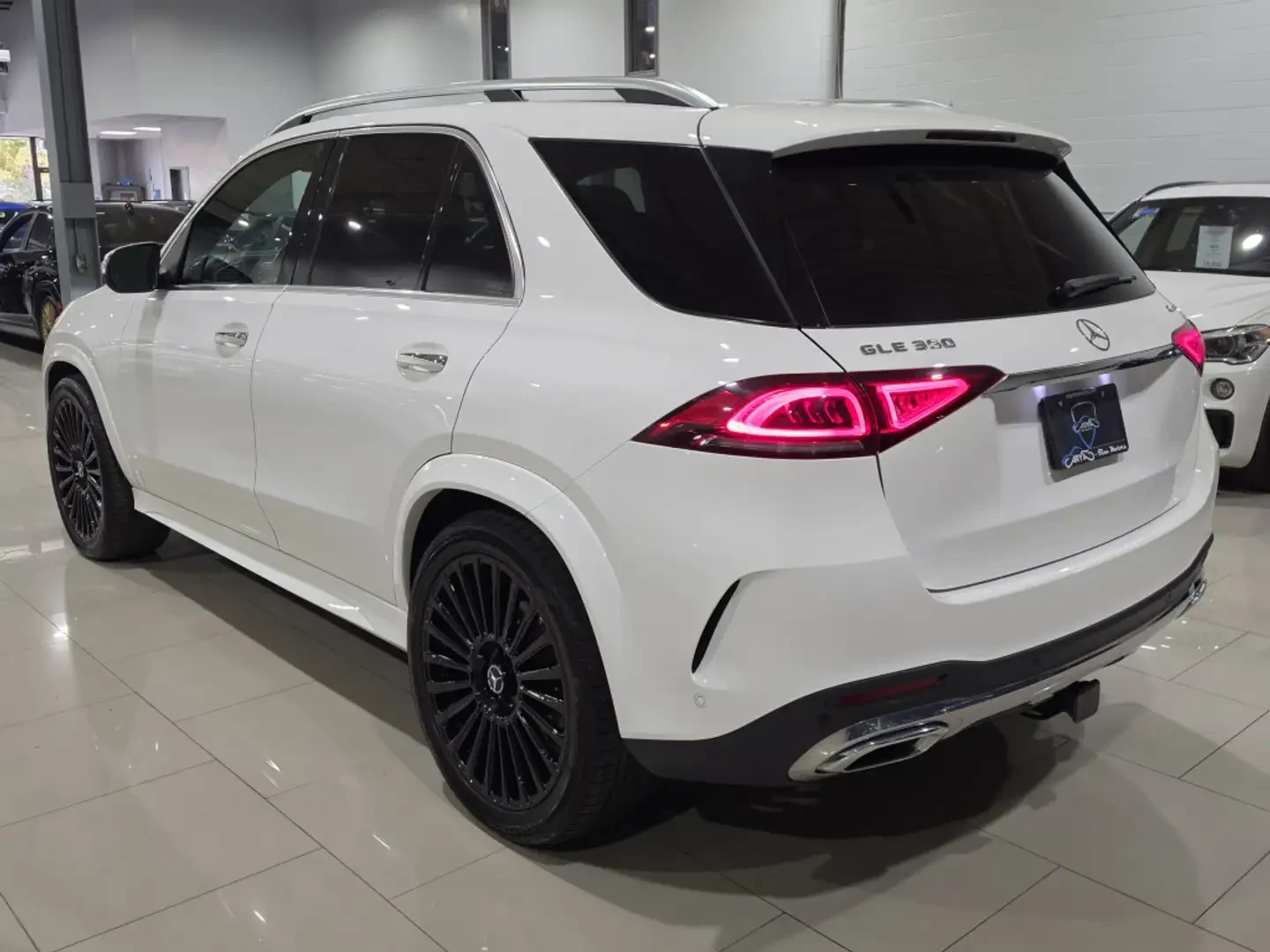 Mercedes-Benz GLE 350 4MATIC* * BURMESTER* * 360 КАМЕРИ* * ПАНОРАМА, снимка 3 - Автомобили и джипове - 56576042
