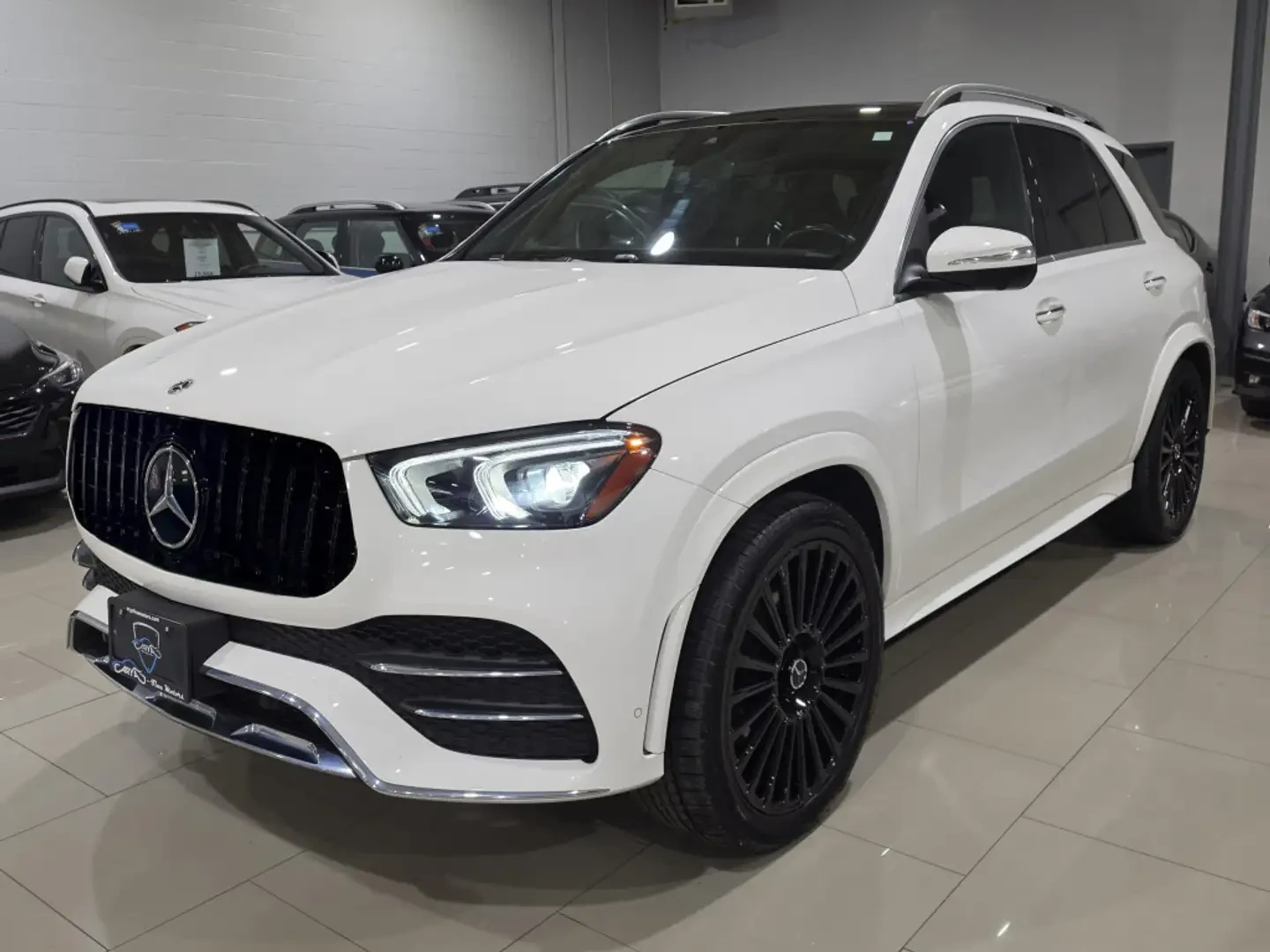 Mercedes-Benz GLE 350 4MATIC* * BURMESTER* * 360 КАМЕРИ* * ПАНОРАМА, снимка 2 - Автомобили и джипове - 56576042