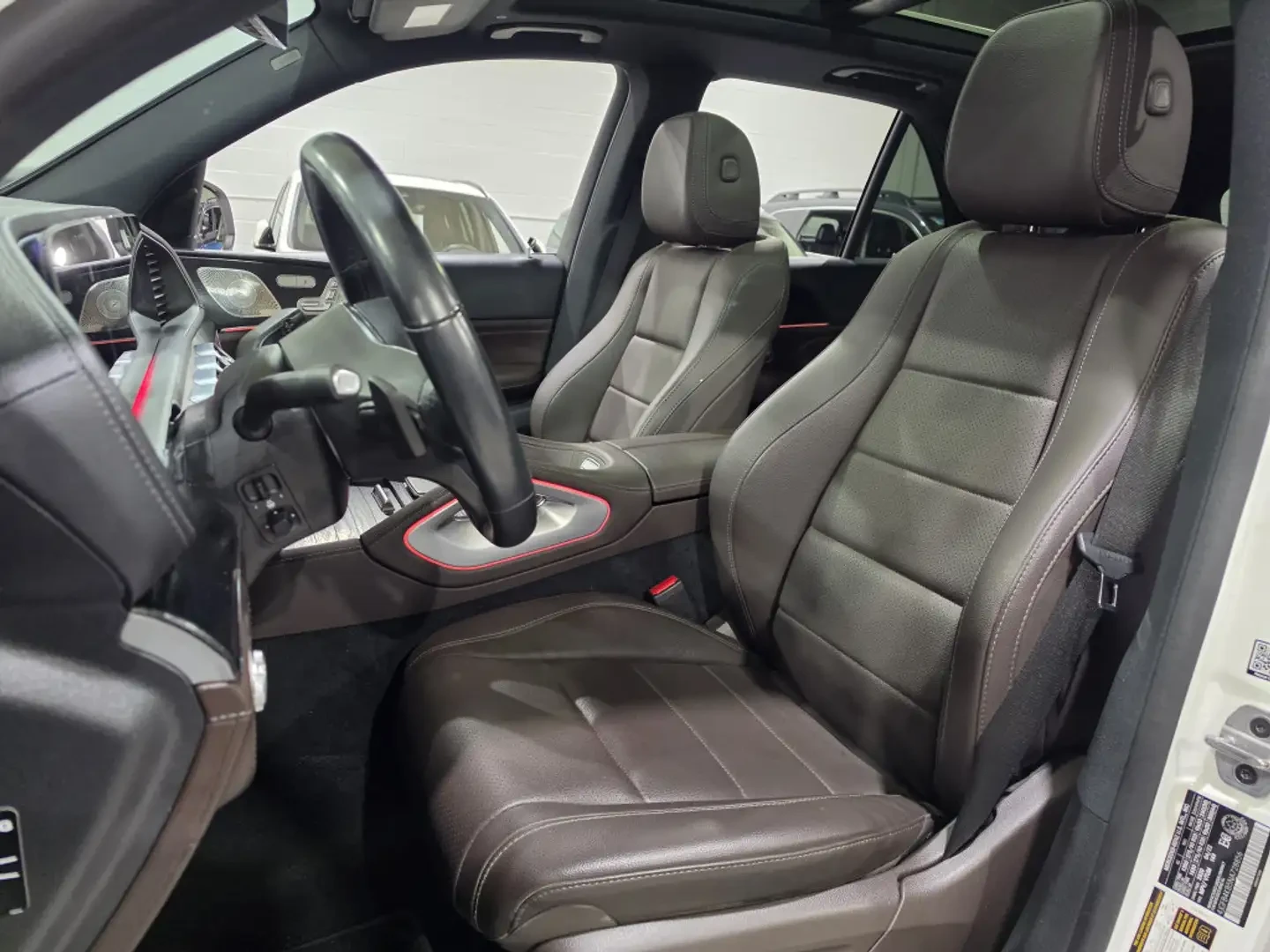 Mercedes-Benz GLE 350 4MATIC* * BURMESTER* * 360 КАМЕРИ* * ПАНОРАМА, снимка 15 - Автомобили и джипове - 56576042