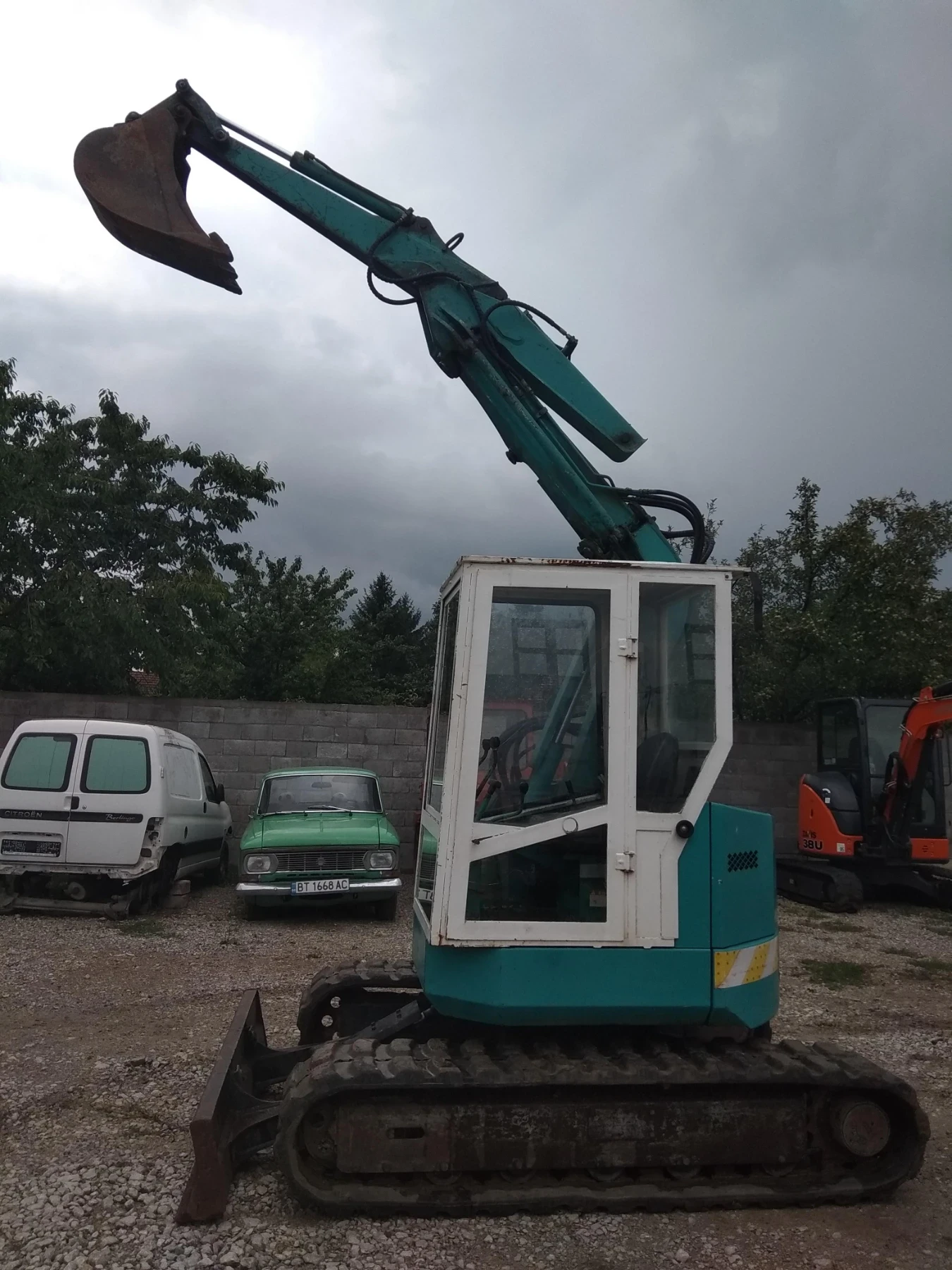 Багер Komatsu PC38UU - изображение 8