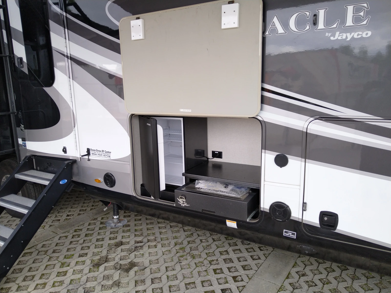 Каравана Други Jayco Pinnacle 37MDQS - изображение 4