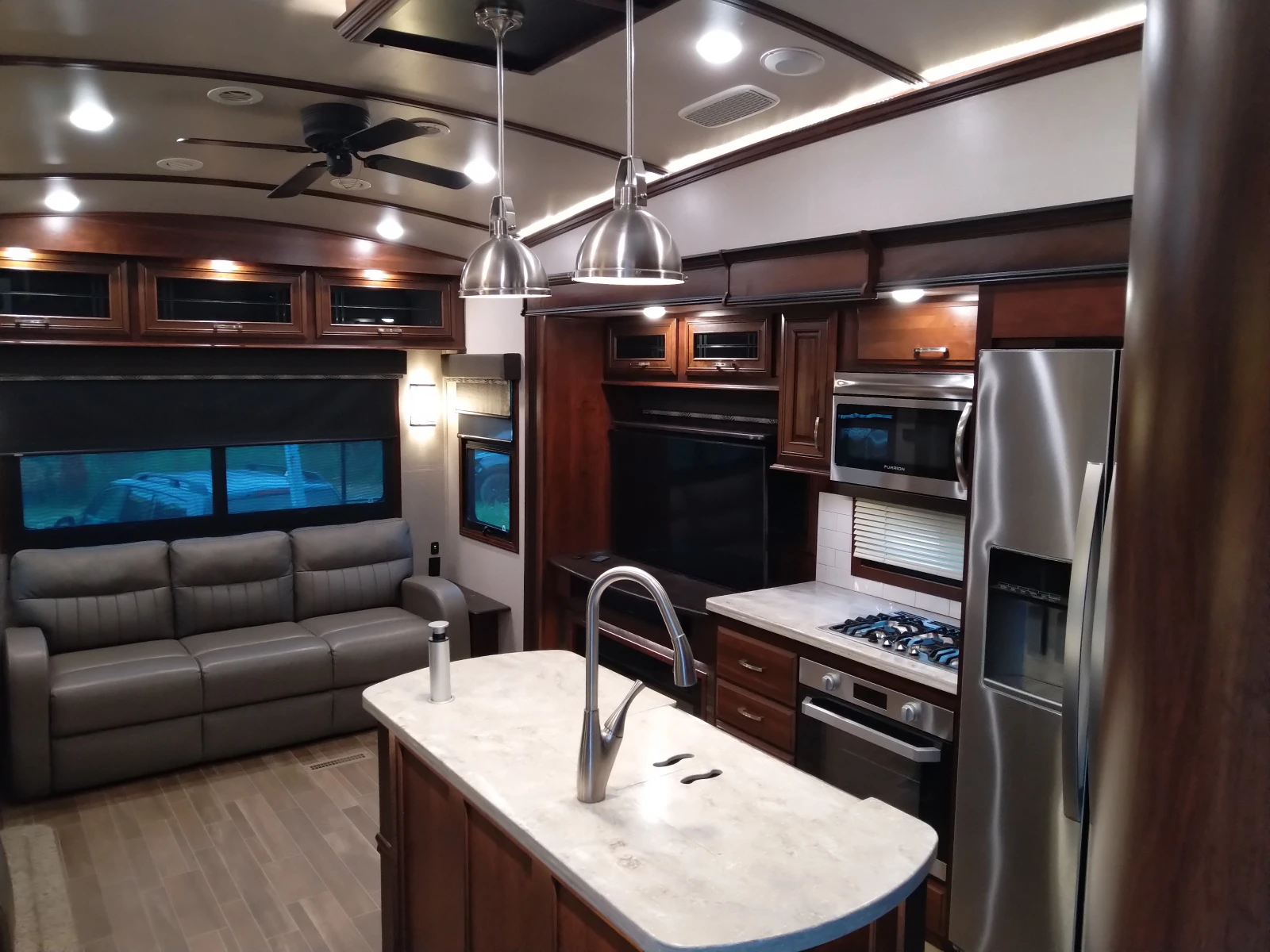 Каравана Други Jayco Pinnacle 37MDQS - изображение 8