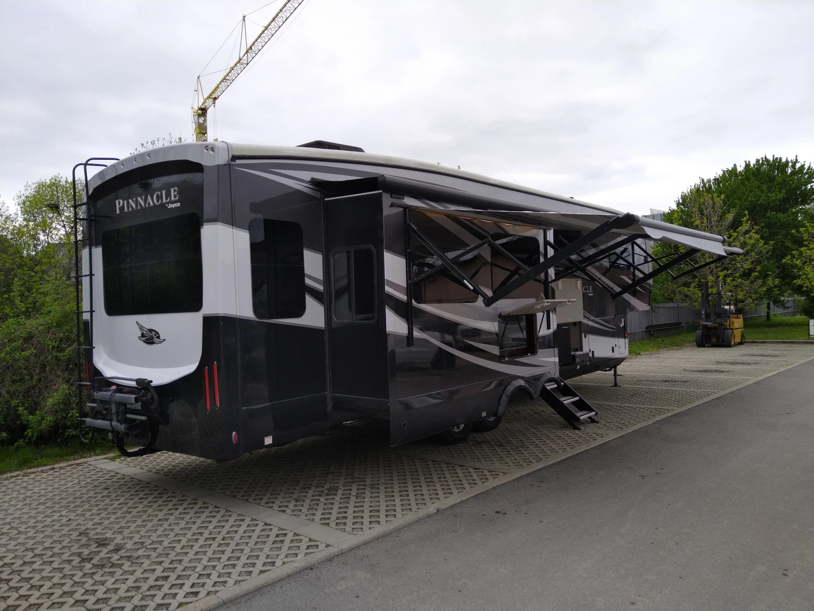 Каравана Други Jayco Pinnacle 37MDQS - изображение 2