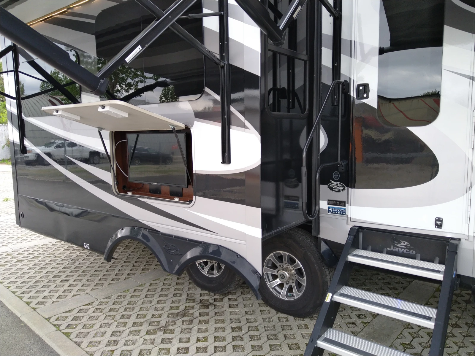 Каравана Други Jayco Pinnacle 37MDQS - изображение 5