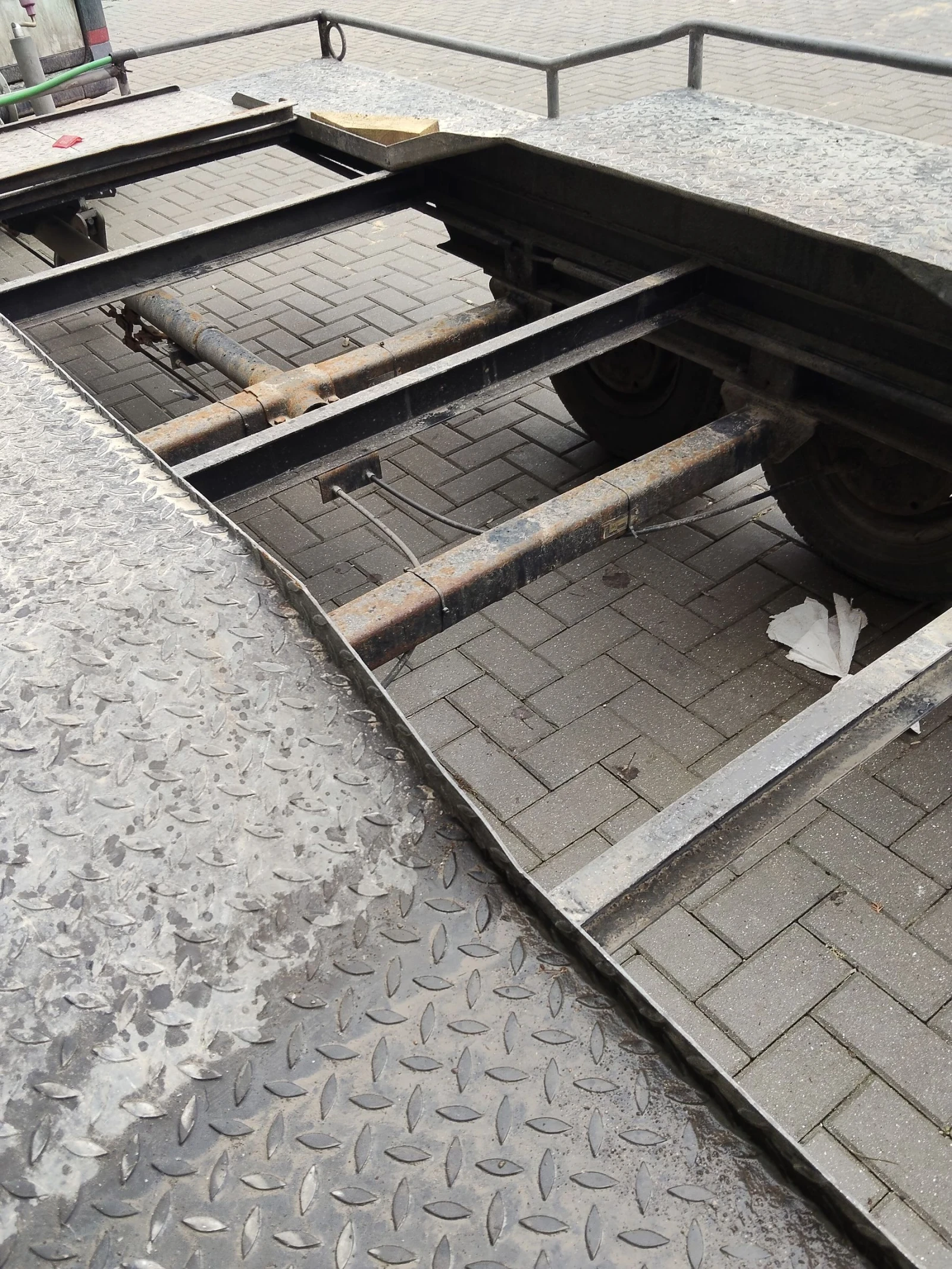 �� ��������� THOMAS | Mobile.bg � ����������� 7