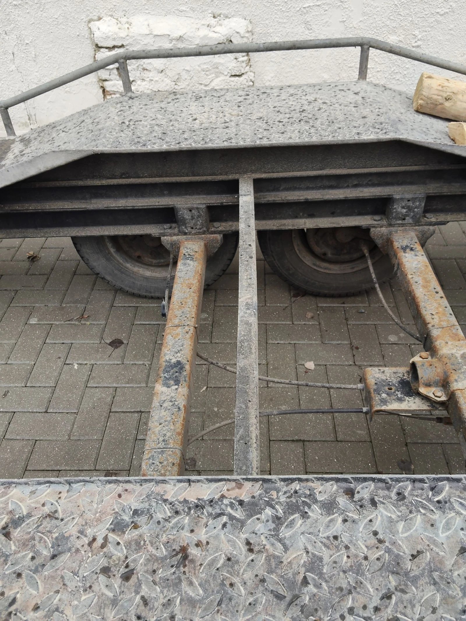 �� ��������� THOMAS | Mobile.bg � ����������� 8