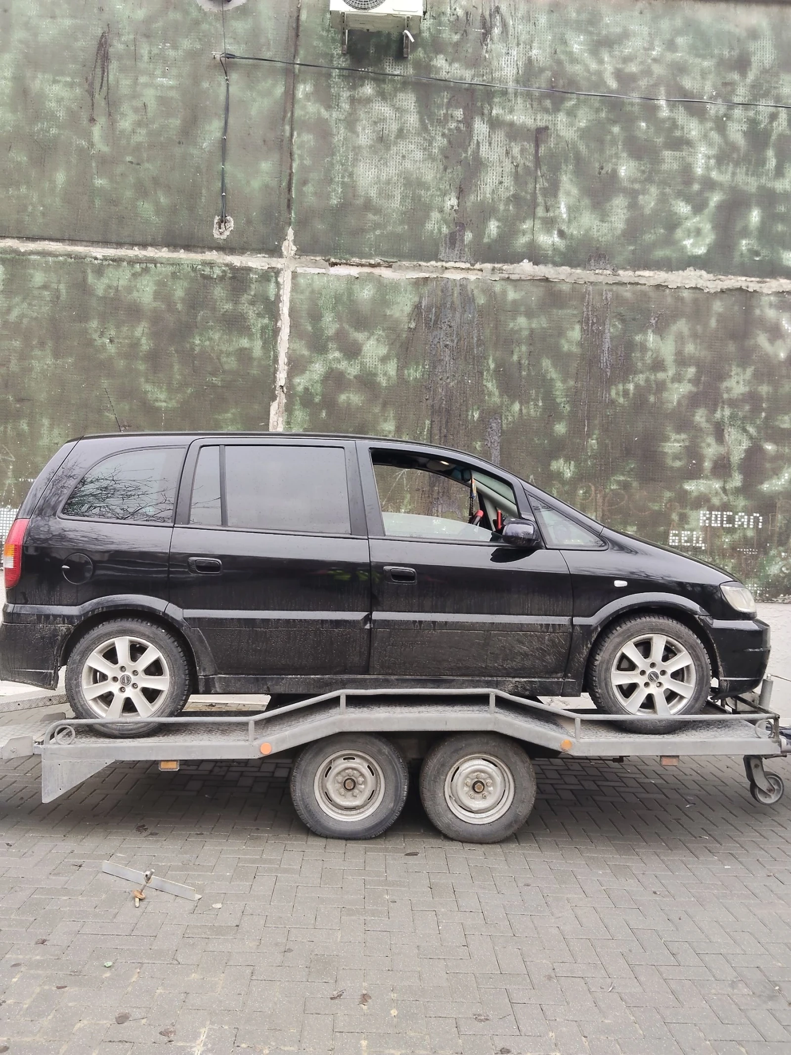 �� ��������� THOMAS | Mobile.bg � ����������� 6