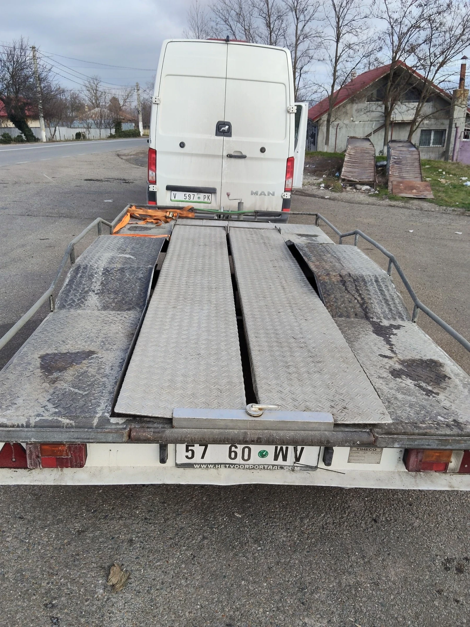 �� ��������� THOMAS | Mobile.bg � ����������� 9