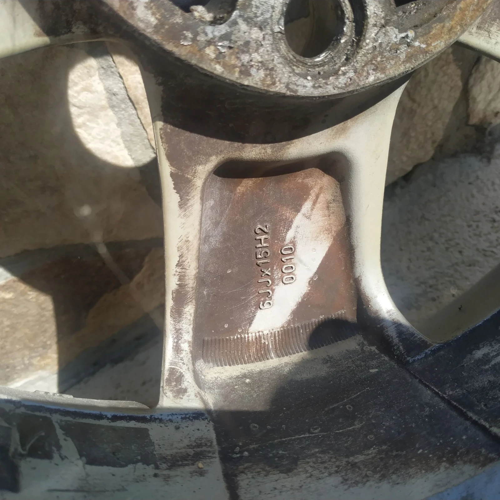 Гуми с джанти Michelin 195/65R15, снимка 3 - Гуми и джанти - 54155032