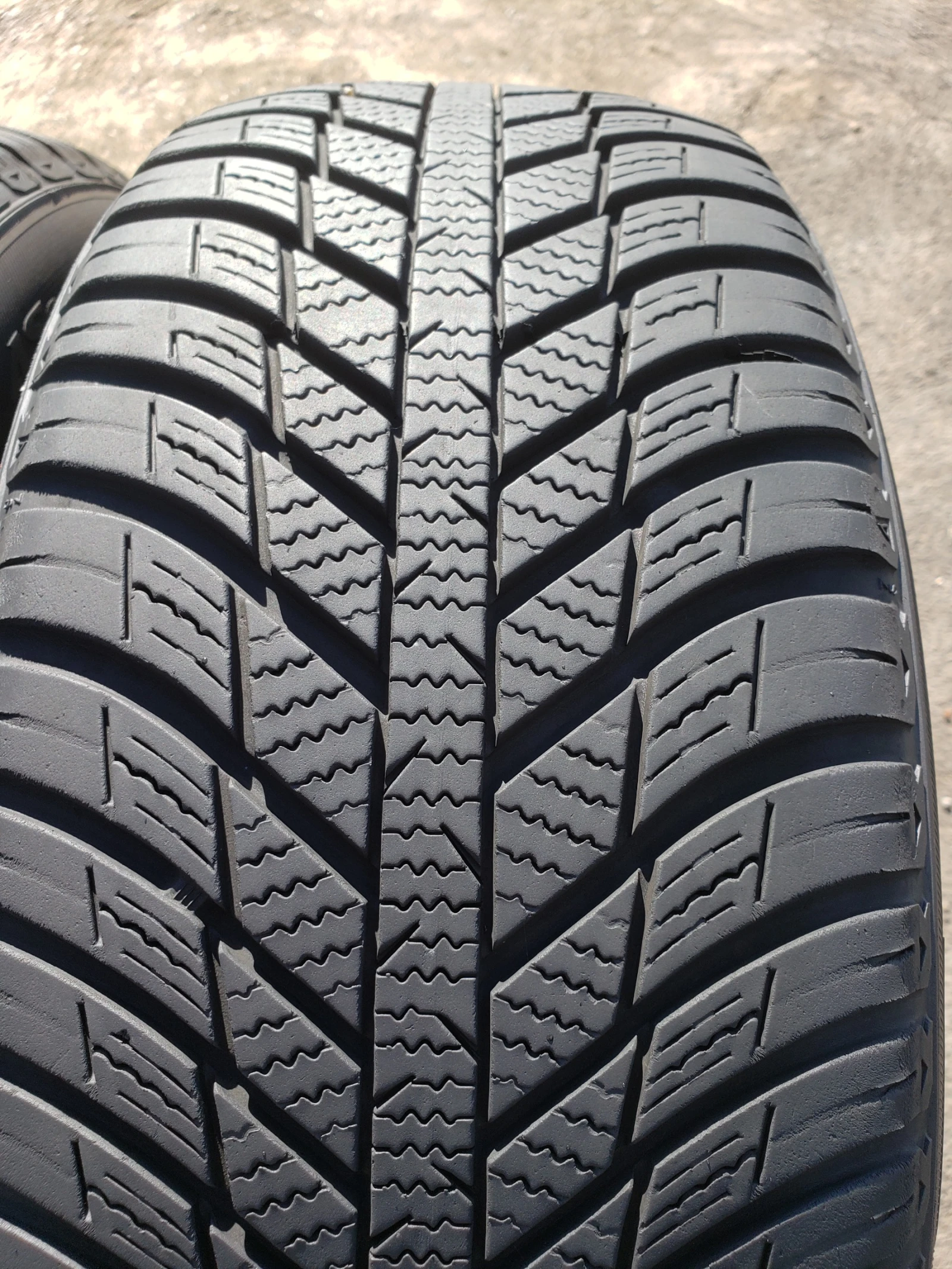 Гуми Всесезонни 205/55R16