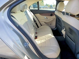 Mercedes-Benz C 300 ДИГИТАЛНО ТАБЛО/ОТ 240 ЕВРО НА МЕСЕЦ, снимка 10