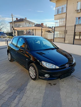 Peugeot 206 1.4 75кс Facelift Клима Уникат, снимка 3