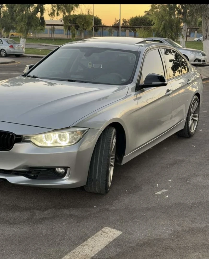 BMW 320 Перфектно състояние , снимка 4 - Автомобили и джипове - 46968546