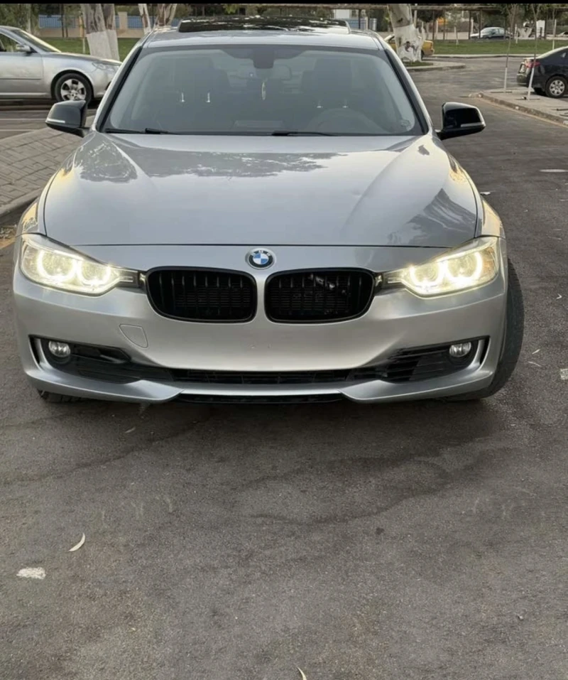 BMW 320 Перфектно състояние , снимка 1 - Автомобили и джипове - 46968546