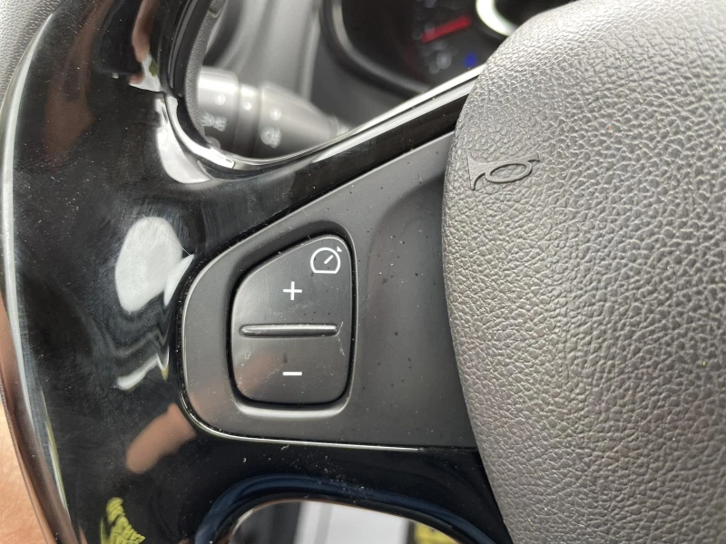 Renault Clio Grandtour 1.5 dCi, снимка 12 - Автомобили и джипове - 50551422