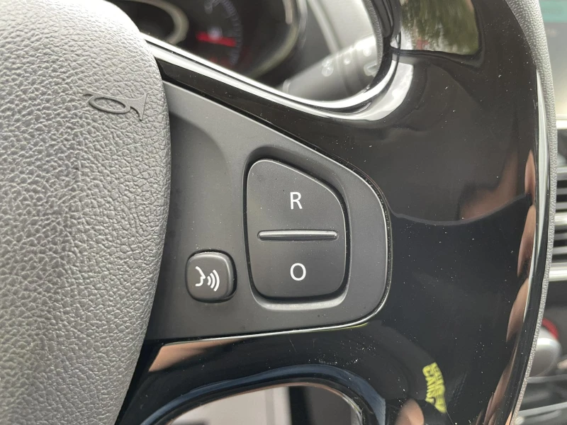 Renault Clio Grandtour 1.5 dCi, снимка 11 - Автомобили и джипове - 50551422