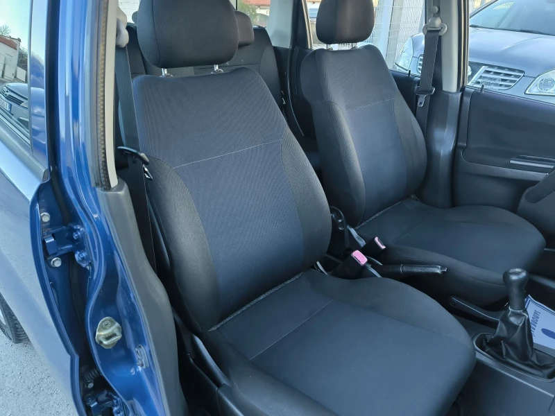 Subaru Justy 1.3i 4x4, снимка 8 - Автомобили и джипове - 52957965