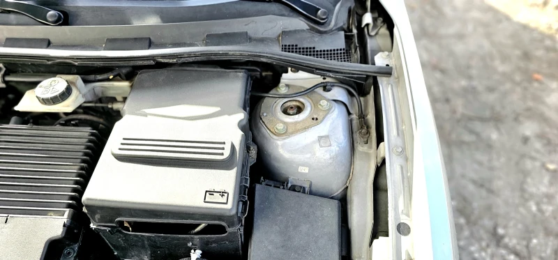 Mazda 3 1.6, снимка 17 - Автомобили и джипове - 53021527