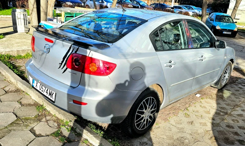 Mazda 3 1.6, снимка 4 - Автомобили и джипове - 53021527