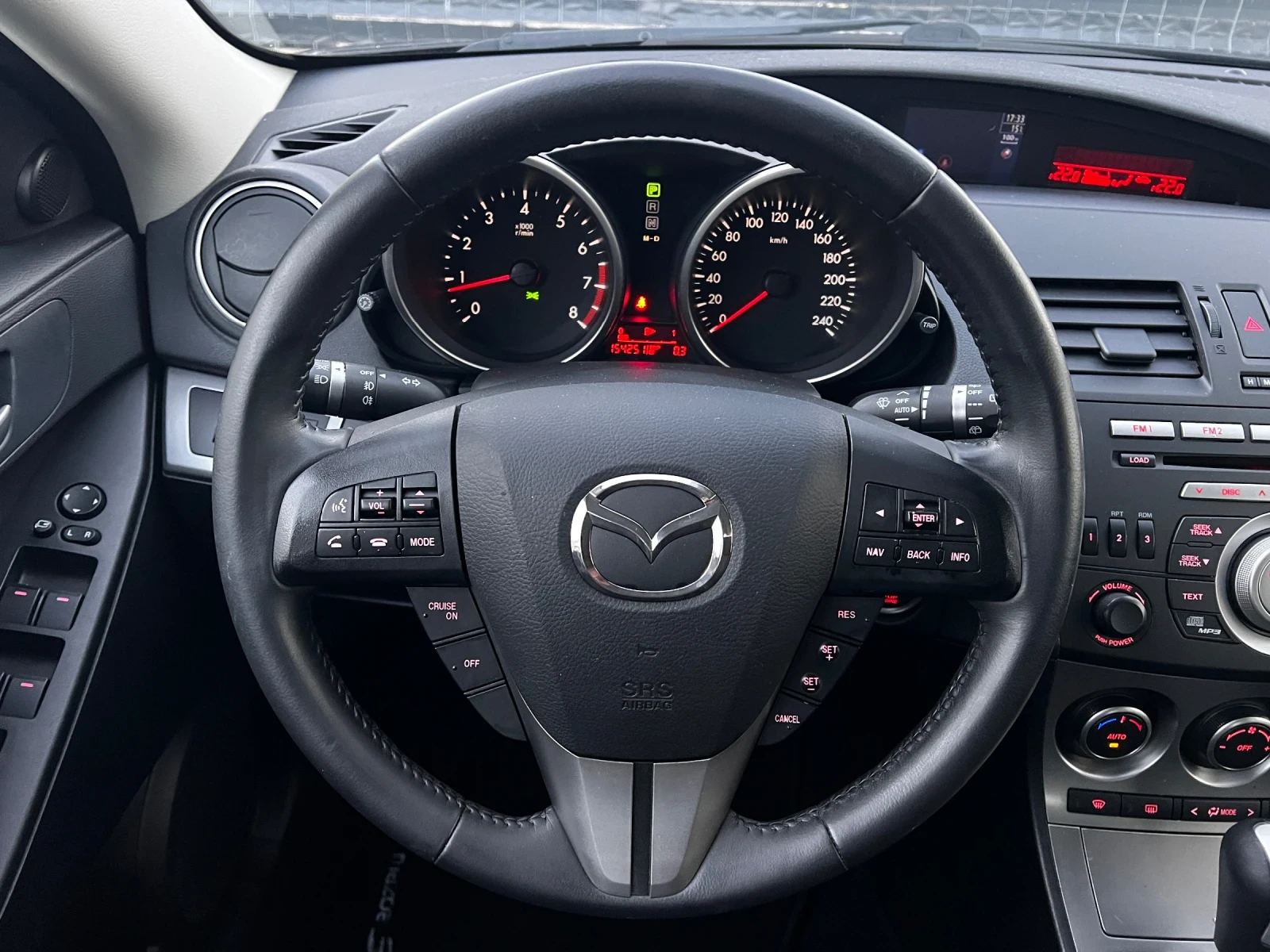 Mazda 3 2.0i Exclusive-Line Keyless Go Климатроник Парктро - изображение 8