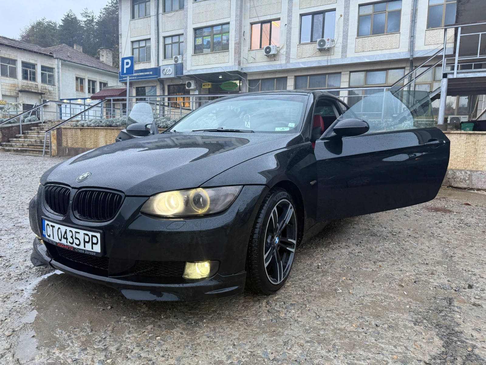 BMW 330 3.0D - изображение 2