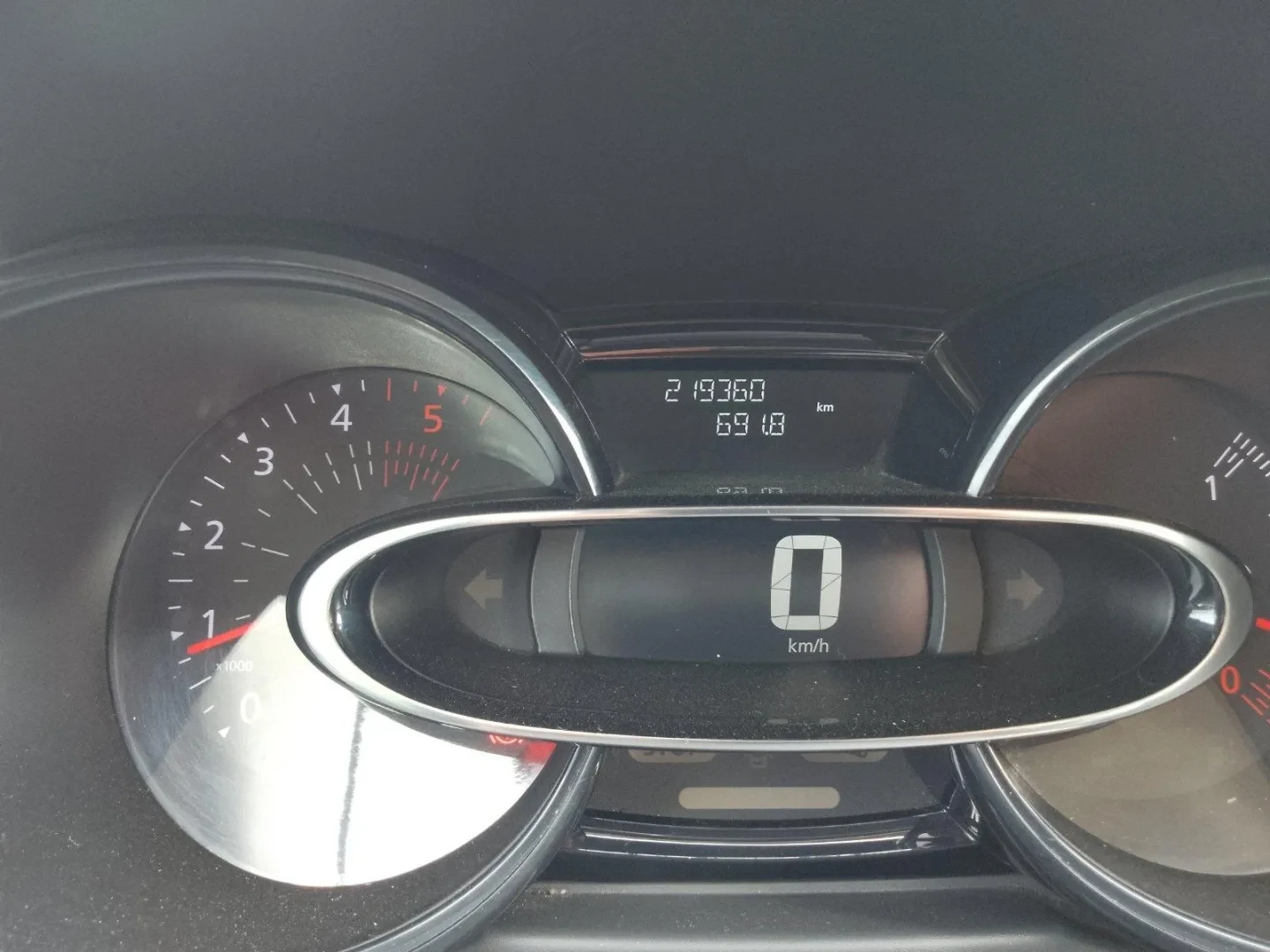 Renault Clio Grandtour 1.5 dCi - изображение 9