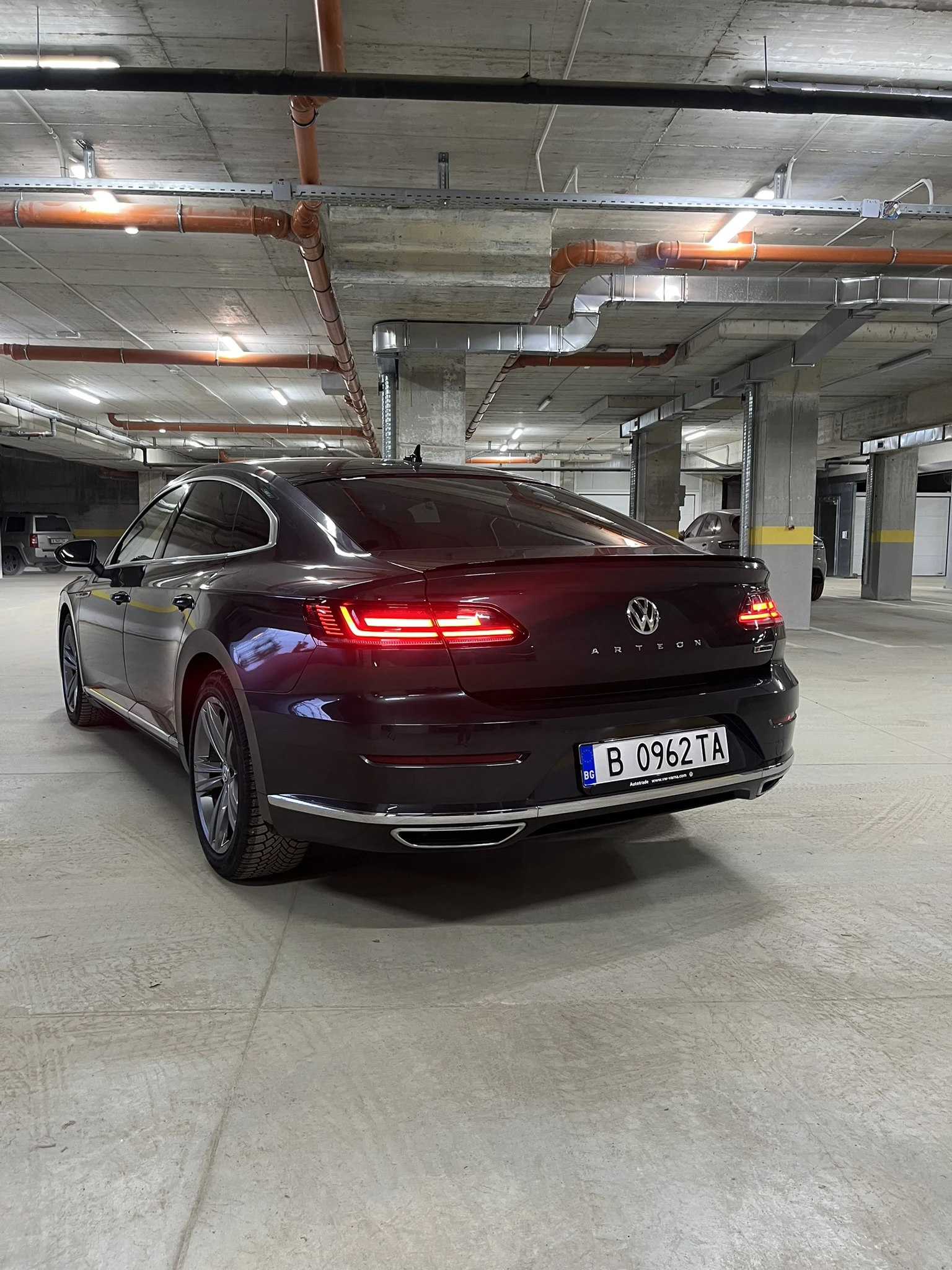 VW Arteon R-Line 2.0 TDI 4Motion - изображение 5