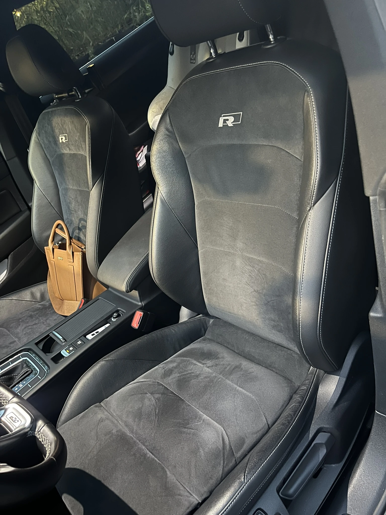 VW Arteon R-Line 2.0 TDI 4Motion - изображение 8