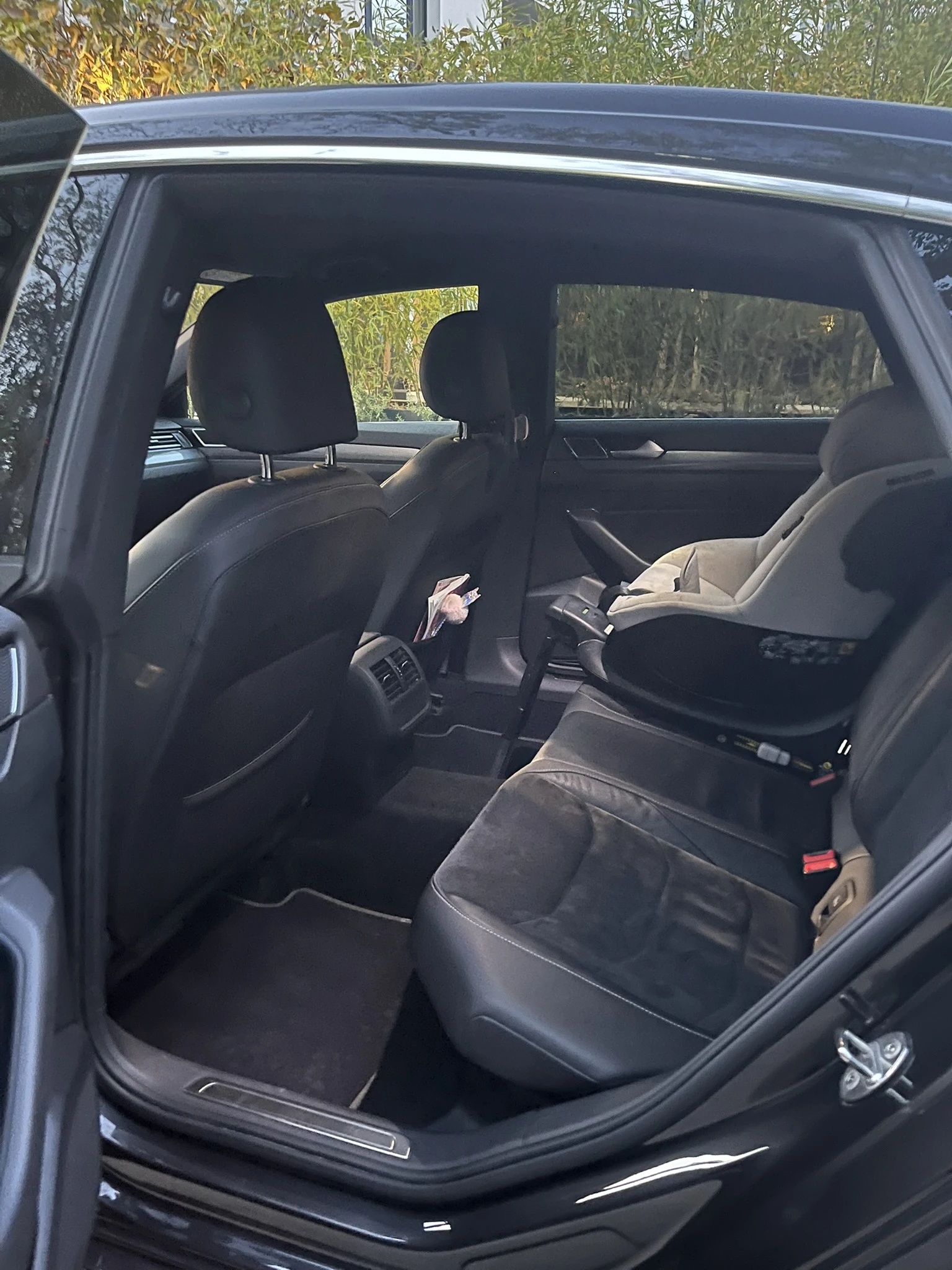 VW Arteon R-Line 2.0 TDI 4Motion - изображение 6