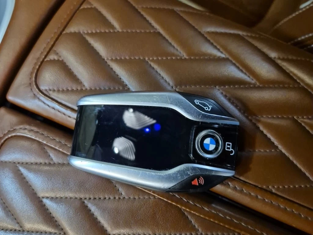 BMW 750 * 750I XDRIVE * CARFAX * БЕЗ ПЪРВОНАЧАЛНА ВНОСКА - изображение 8