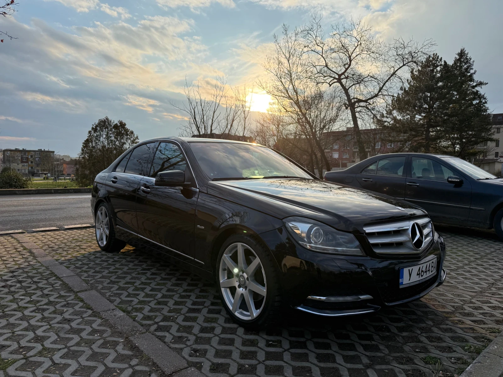 Mercedes-Benz C 250, снимка 2 - Автомобили и джипове - 54187638