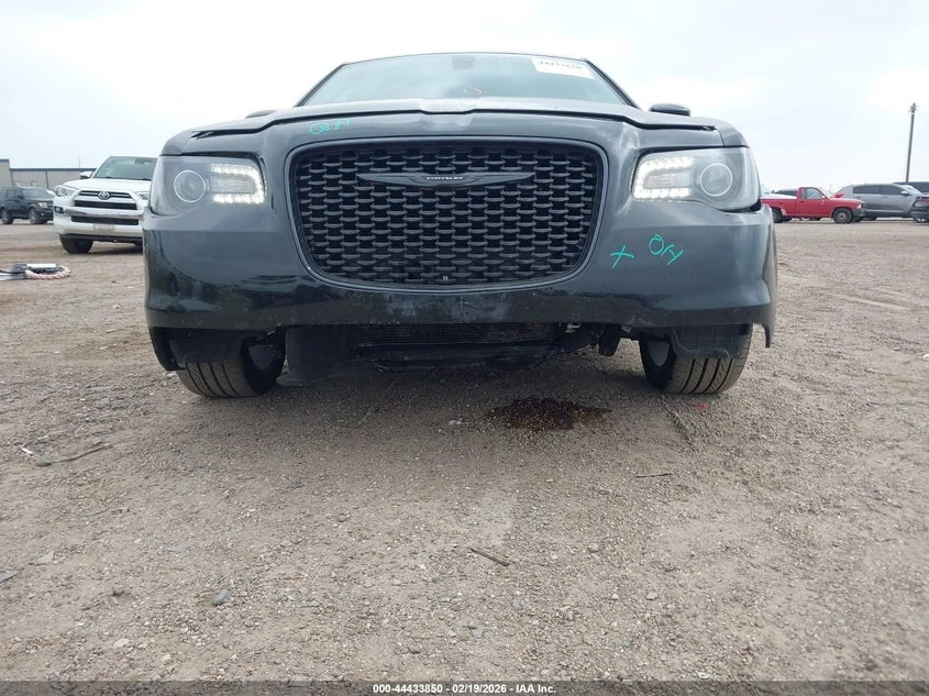 Chrysler 300c 3.6l 300 Touring, снимка 6 - Автомобили и джипове - 54318406