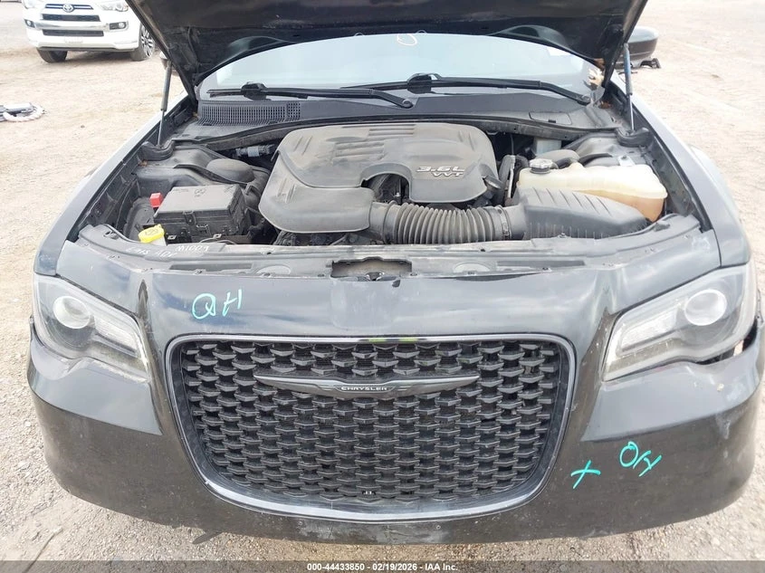 Chrysler 300c 3.6l 300 Touring, снимка 10 - Автомобили и джипове - 54318406