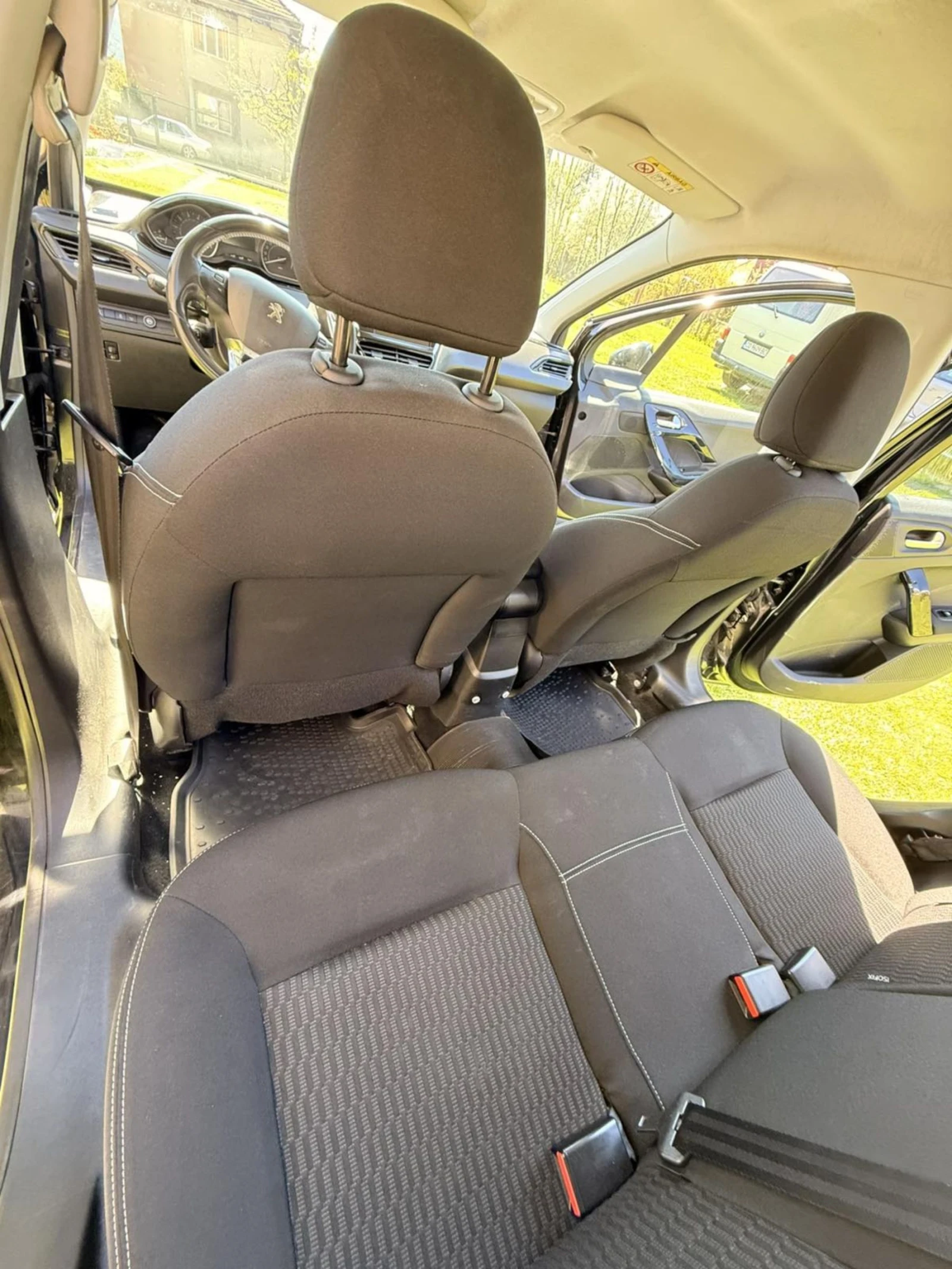 Peugeot 208, снимка 6 - Автомобили и джипове - 54516590