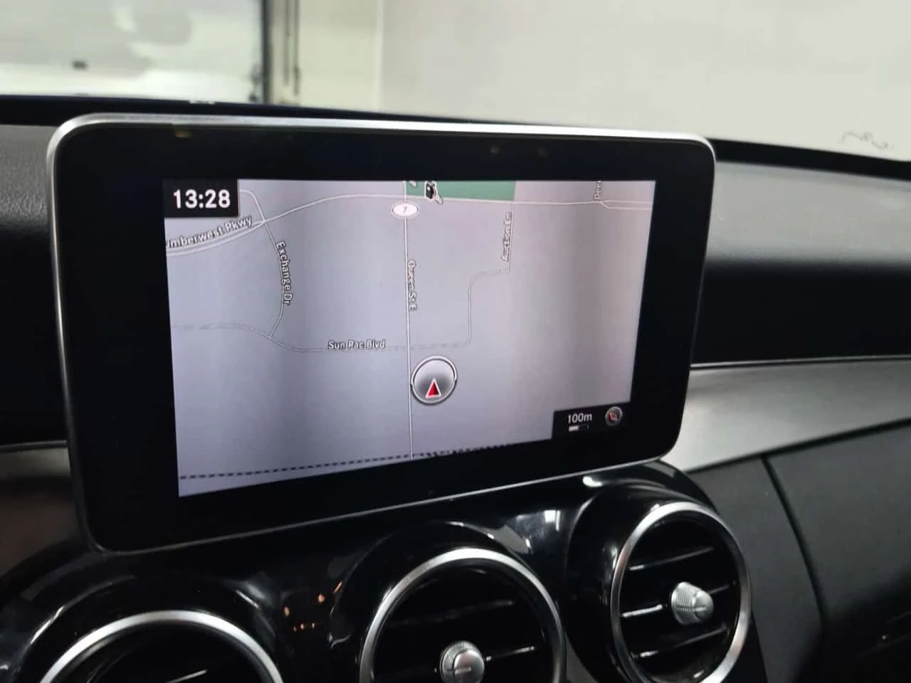 Mercedes-Benz C 300 * АВТОКРЕДИТ БЕЗ ПЪРВОНАЧАЛНА ВНОСКА, снимка 12 - Автомобили и джипове - 54628956