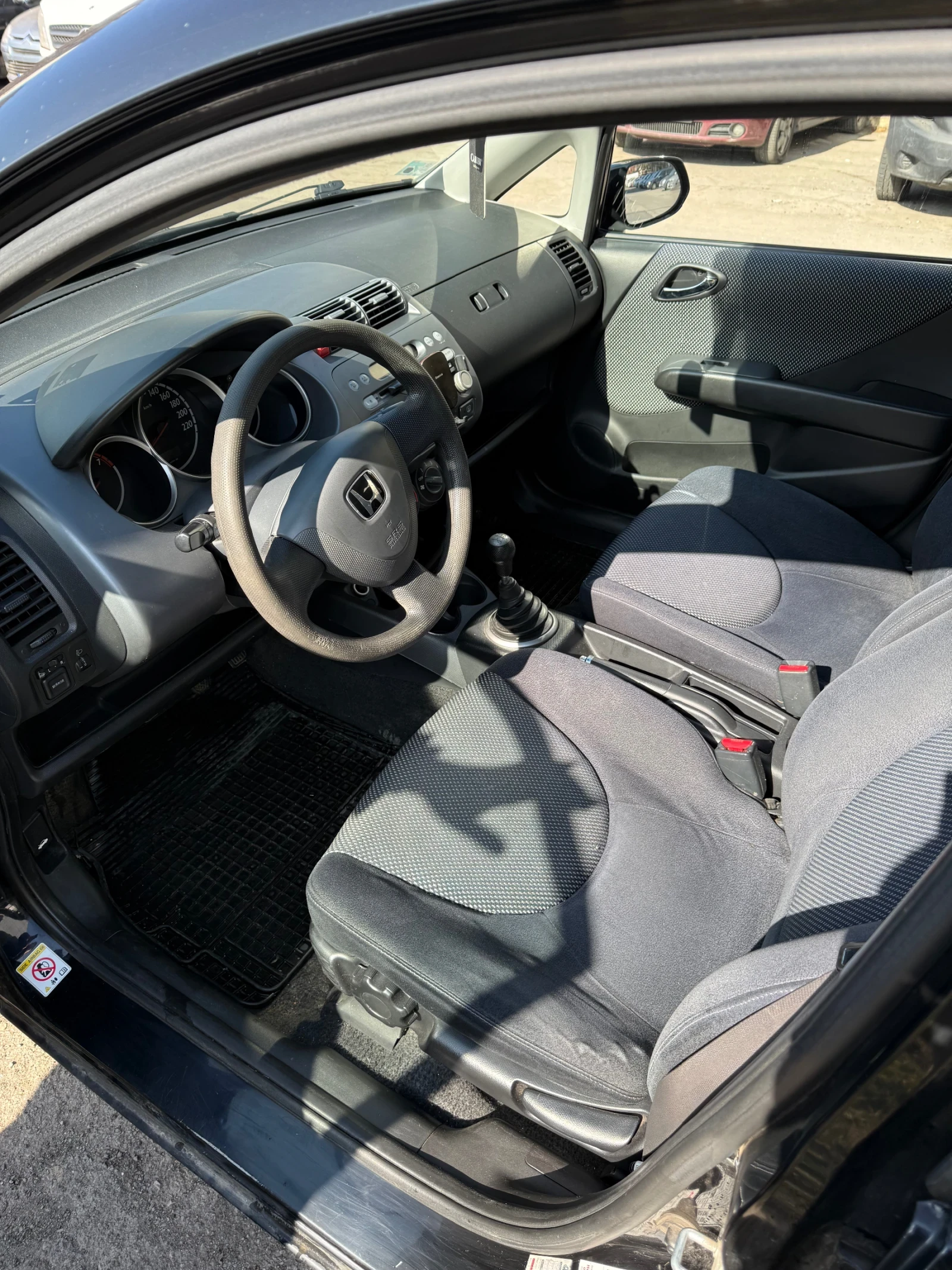 Honda Jazz, снимка 9 - Автомобили и джипове - 55241259
